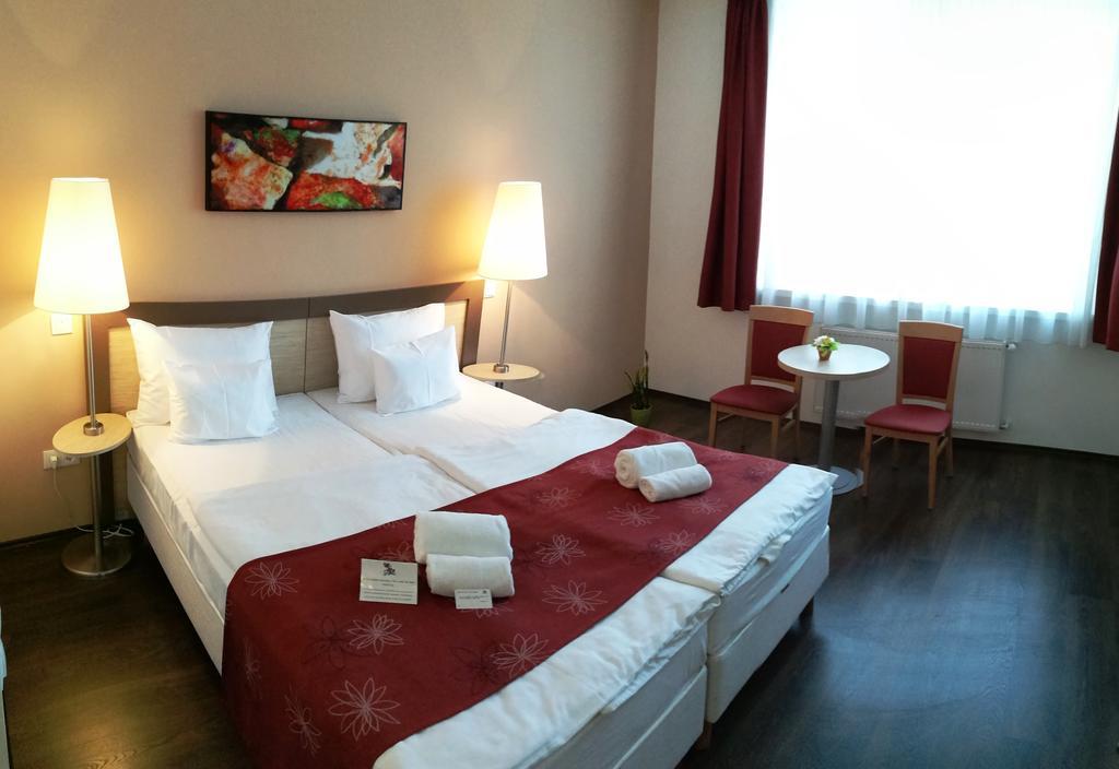Hotel Opal Superior - Adults Only Gyöngyös Extérieur photo