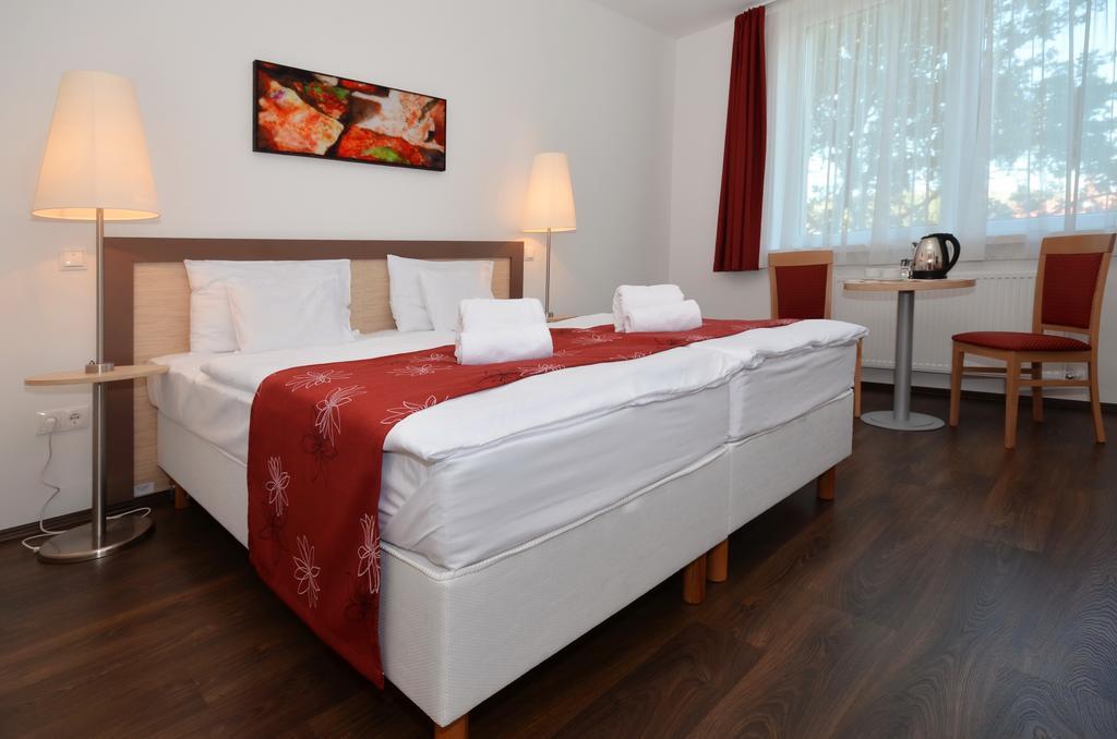Hotel Opal Superior - Adults Only Gyöngyös Extérieur photo